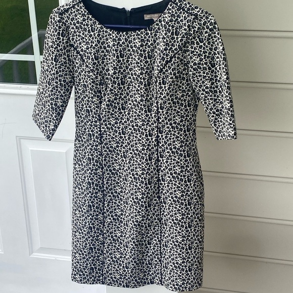 Banana Republic Factory Cream black & gray leopard print short sleeve dress 2 - Picture 3 of 7